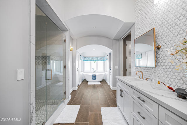 1451 E La Loma Avenue, Somis CA: https://media.crmls.org/mediaz/2c5c415e-8770-4673-ab7c-599c2acc6921.jpg