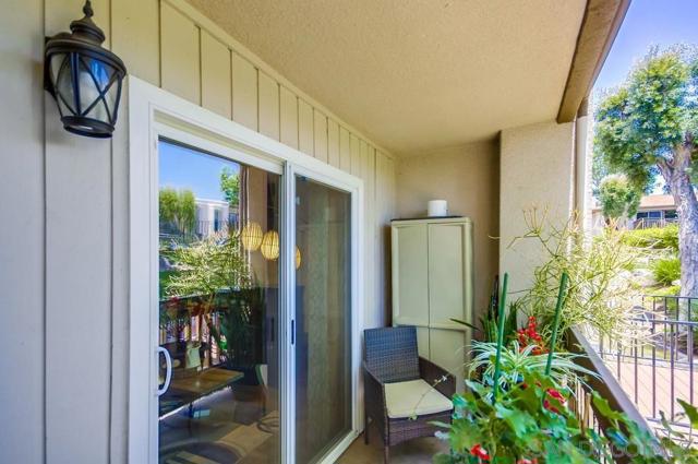 5350 Baltimore Drive, La Mesa CA: https://media.crmls.org/mediaz/2c5c9af1-30bd-446c-b9e3-c7180ce63d42.jpg