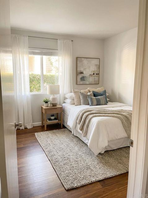 1612 Bridgeview Drive, San Diego CA: https://media.crmls.org/mediaz/2c5db6d1-30d2-4ee0-ac1d-0babf4ba3df2.jpg