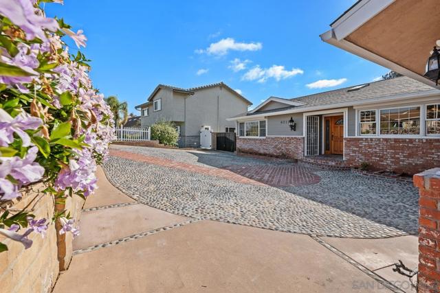 4010 Paducah Dr, San Diego CA: https://media.crmls.org/mediaz/2c5dcc7d-f49b-4c3b-877f-60239af7ed34.jpg