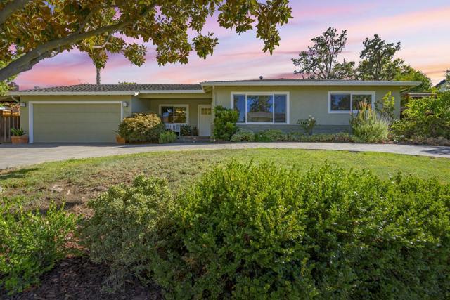122 Belvale Drive, Los Gatos CA: https://media.crmls.org/mediaz/2c5e200c-0429-4dfe-b616-208617d1e3aa.jpg