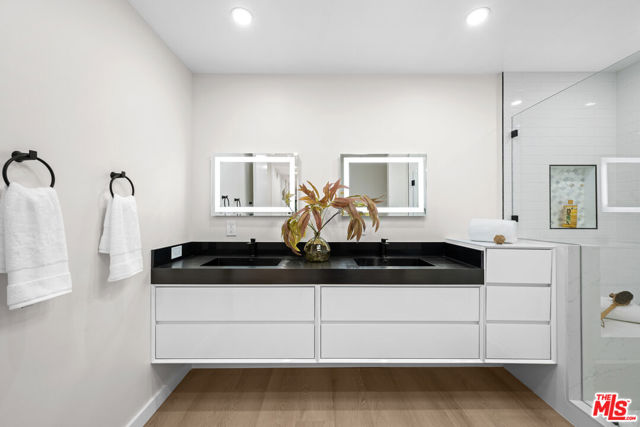 10750 Wilshire Boulevard, Los Angeles CA: https://media.crmls.org/mediaz/2c5e7356-8653-4325-9632-10444b93a3ee.jpg