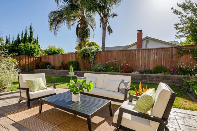 431 Liquidambar Way, Sunnyvale CA: https://media.crmls.org/mediaz/2c5e98b6-d63f-41f3-bd2c-355a6aa93ac2.jpg