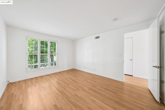 3 Forest Lane, San Rafael CA: https://media.crmls.org/mediaz/2c5ecfae-90a4-4356-a016-e9d078612c76.jpg