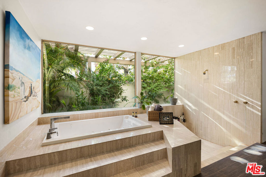 MLS #25613189 image #21