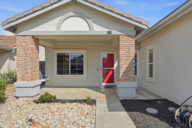 Detail Gallery Image 3 of 29 For 241 Del Mesa St, Oceanside,  CA 92058 - 4 Beds | 2 Baths