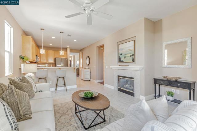 631 Baldwin Drive, Brentwood CA: https://media.crmls.org/mediaz/2c62971a-17e1-416f-bfdc-42bef7ee419a.jpg