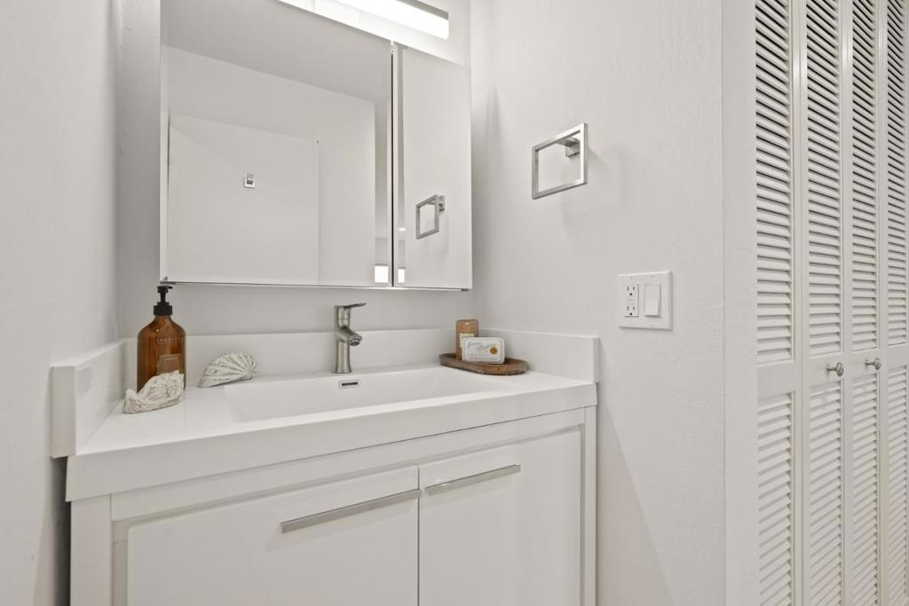 2C62B596 25B2 4Ab8 Beff 6326607C261C 2101 Shoreline Drive #437, Alameda, Ca 94501 &Lt;Span Style='BackgroundColor:transparent;Padding:0Px;'&Gt; &Lt;Small&Gt; &Lt;I&Gt; &Lt;/I&Gt; &Lt;/Small&Gt;&Lt;/Span&Gt;