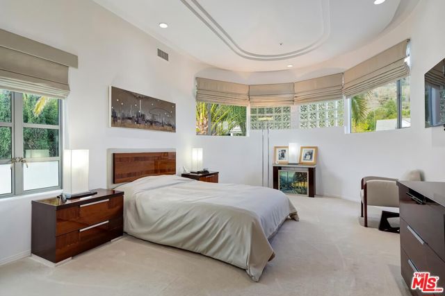 1451 BIENVENEDA Avenue photo 32