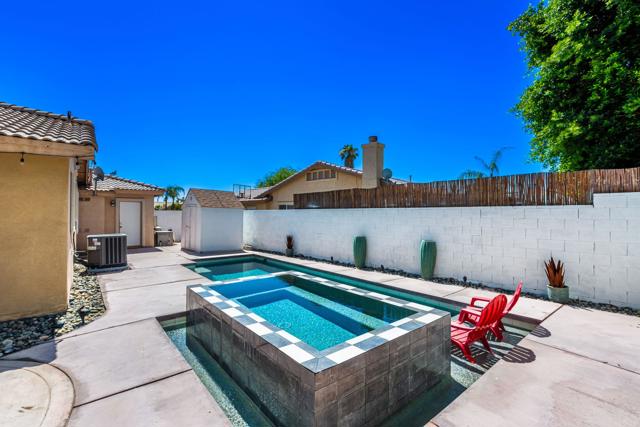 45405 Deerbrook Circle, La Quinta CA: https://media.crmls.org/mediaz/2c64607b-6440-4d84-b57e-d8cbaba1b93f.jpg