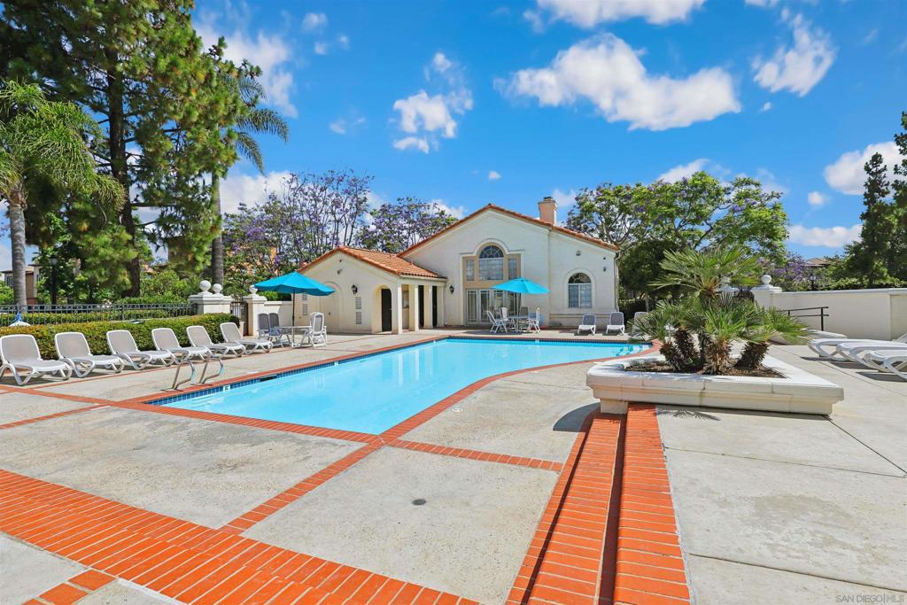 MLS #250042122SD image #23