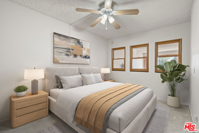 5950 Buckingham, Culver City CA: https://media.crmls.org/mediaz/2c64c16e-f8b4-4760-bb7a-efc902871918.jpg