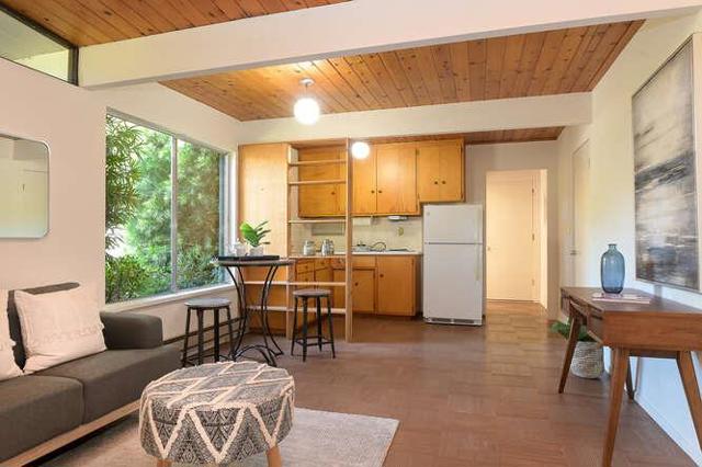 812 San Francisco Court, Stanford CA: https://media.crmls.org/mediaz/2c65550c-d560-4d3e-8e05-be29c20de71e.jpg