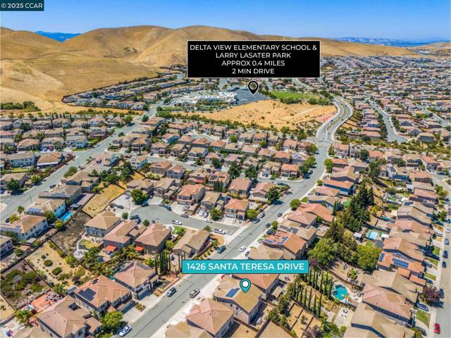 1426 Santa Teresa Dr, Pittsburg CA: https://media.crmls.org/mediaz/2c6564d3-06a3-4227-a3e9-3ec4f3542e7e.jpg