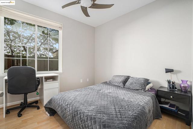 1139 Jordan Ct, Brentwood CA: https://media.crmls.org/mediaz/2c659d8f-bdc3-4ce9-9a70-47f3fbd17e9a.jpg