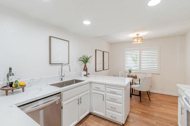 93 Little Bear Way, San Jose CA: https://media.crmls.org/mediaz/2c65d85e-9c76-43c7-88e1-be173f2d129b.jpg