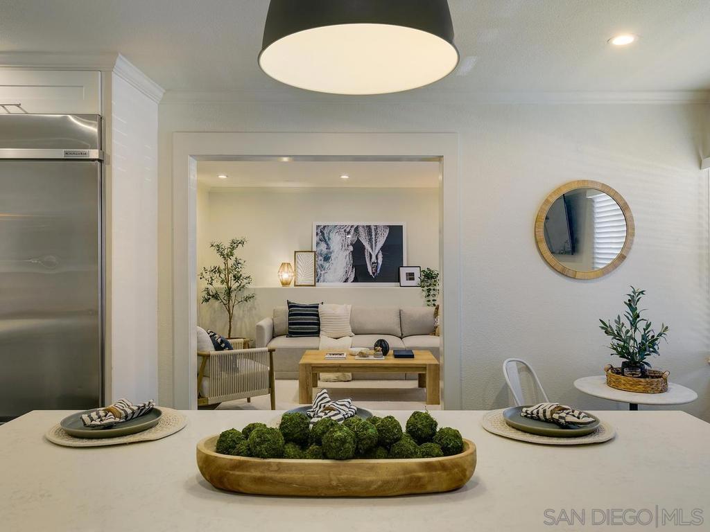 1021 Scott - photo 8