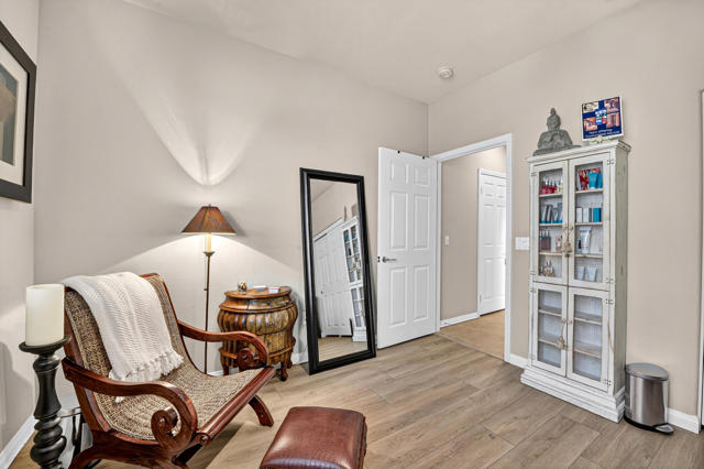 39492 Camino Piscina, Indio CA: https://media.crmls.org/mediaz/2c6691dc-e58f-46a6-95c3-ada5a6904a65.jpg