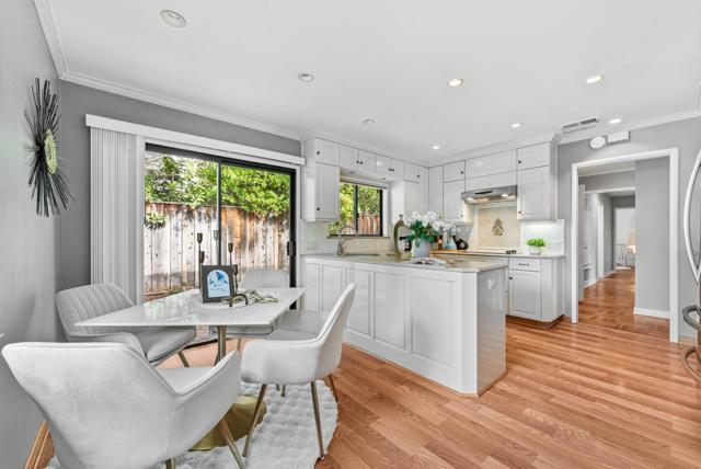 50 Jordan Place, Palo Alto CA: https://media.crmls.org/mediaz/2c66f9fb-3411-4602-a3d7-3eff83086c89.jpg