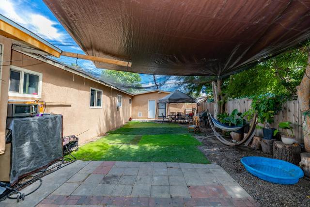 548 9th Avenue, Escondido CA: https://media.crmls.org/mediaz/2c670b04-9de1-4e6a-a6fa-a9a757f4c3bc.jpg