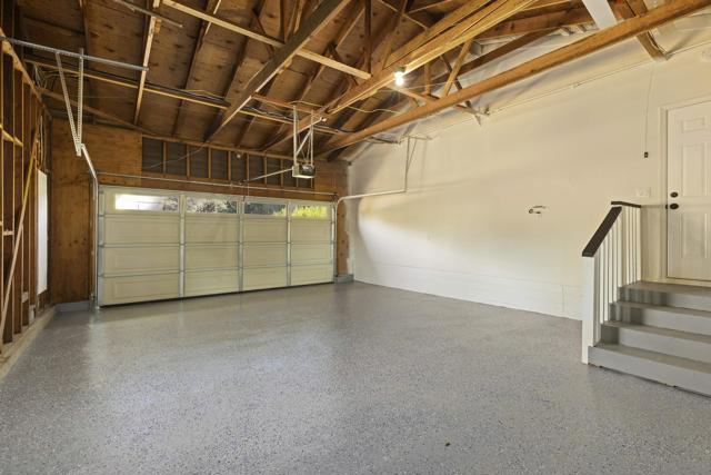 1217 Monte Vista Dr, Vista CA: https://media.crmls.org/mediaz/2c6824e2-4bae-4e4c-9767-e95377debb3a.jpg