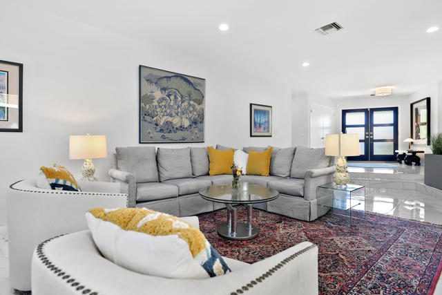 45385 Taos, Indian Wells CA: https://media.crmls.org/mediaz/2c68325d-84da-45a5-8250-a3dde31a6eb0.jpg