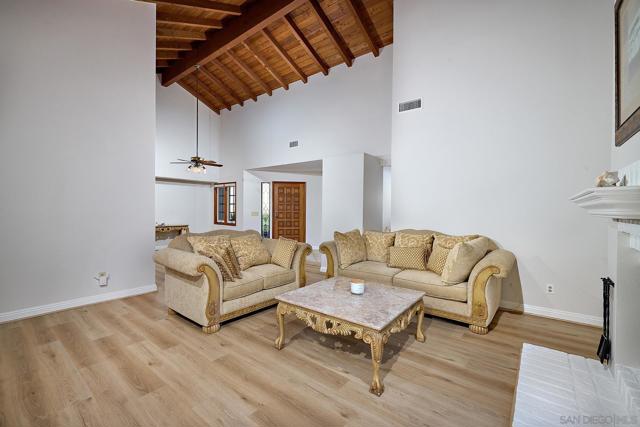 13059 Caminito Vilos, San Diego CA: https://media.crmls.org/mediaz/2c684b2c-a81c-4942-b568-cf0ff3f42e69.jpg