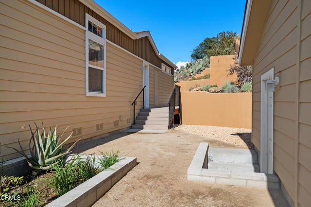 Detail Gallery Image 33 of 35 For 419 Latigo Canyon Rd, Malibu,  CA 90265 - 3 Beds | 2 Baths