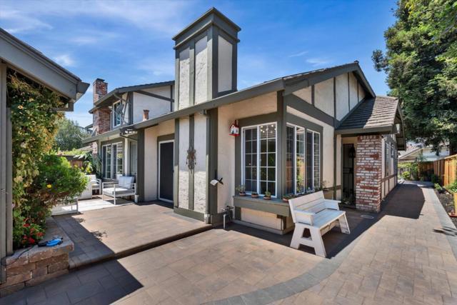 4241 Sora Terrace, Fremont CA: https://media.crmls.org/mediaz/2c6ab594-5b88-43c0-a1e2-eb590b60f50c.jpg