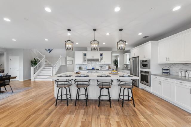 Detail Gallery Image 13 of 68 For 2990 Eldenberry St, Escondido,  CA 92029 - 5 Beds | 4/1 Baths