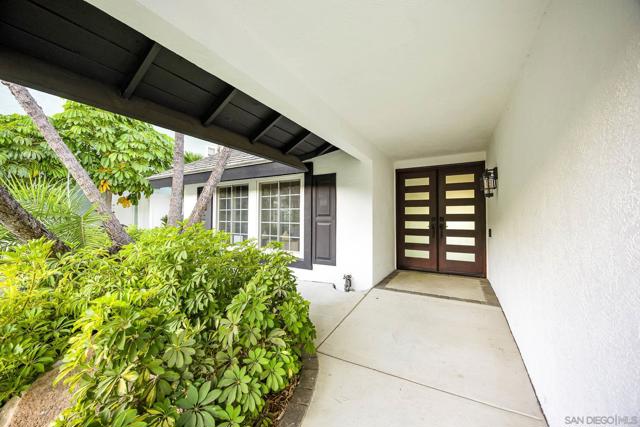 7232 Margerum Ave, San Diego CA: https://media.crmls.org/mediaz/2c6b5693-9e79-4155-93bc-7dfb762f36f4.jpg