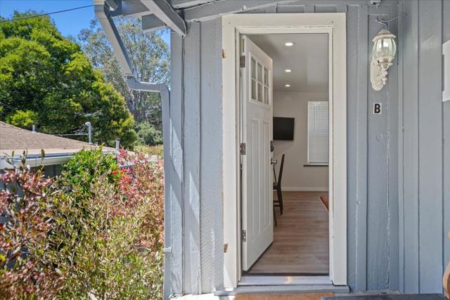 273 W Carmel Valley Road, Carmel Valley CA: https://media.crmls.org/mediaz/2c6bde1c-a471-4a98-bdff-7e834e1f3df6.jpg