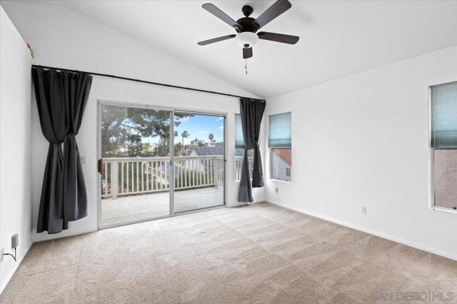 2412 Starlight Gln, Escondido CA: https://media.crmls.org/mediaz/2c6c0f22-f68e-4465-919d-3489f4ff8f89.jpg