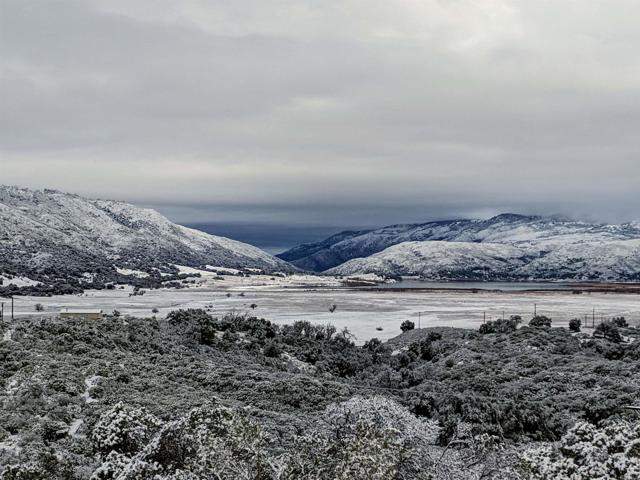 27751 Highway 79, Santa Ysabel CA: https://media.crmls.org/mediaz/2c6ca882-c858-4556-97eb-53dc2202a439.jpg