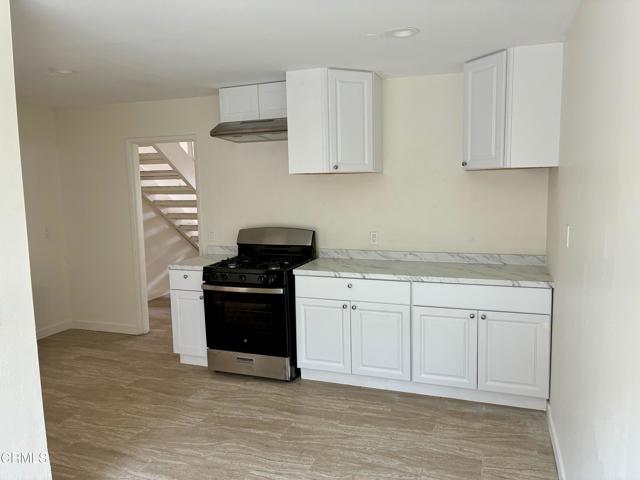 Detail Gallery Image 3 of 10 For 505 W Channel Islands Bld a,  Oxnard,  CA 93033 - 2 Beds | 1/1 Baths