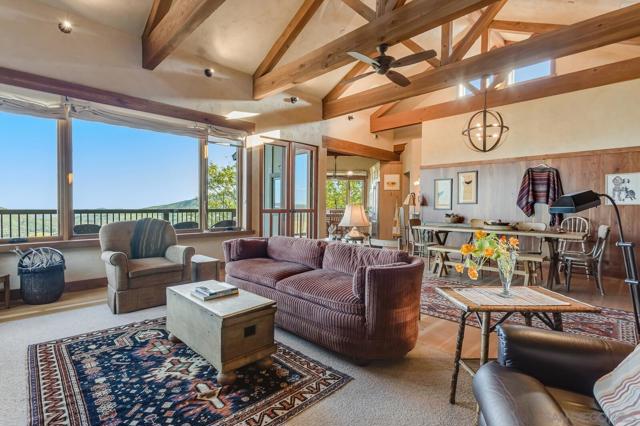 35750 Mountain Circle Drive, Julian CA: https://media.crmls.org/mediaz/2c6ce7a6-cfa6-406a-8a42-7fe15678da98.jpg