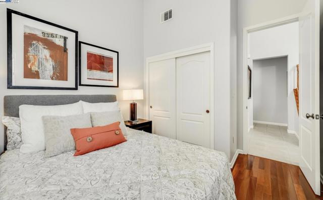 6217 Byron Ln, San Ramon CA: https://media.crmls.org/mediaz/2c6df613-743f-4a81-8a81-a170cf8445a6.jpg