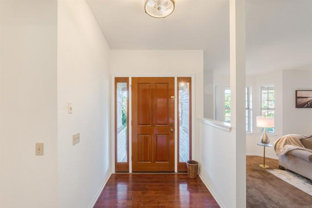 Detail Gallery Image 4 of 59 For 351 Sheila Ln, Fallbrook,  CA 92028 - 3 Beds | 3 Baths