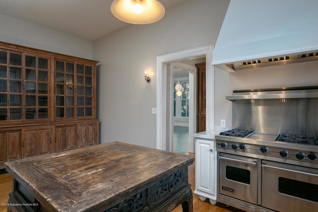 1425 Wentworth Avenue, Pasadena CA: https://media.crmls.org/mediaz/2c6ed93f-eec2-48ab-a438-6504642529f8.jpg