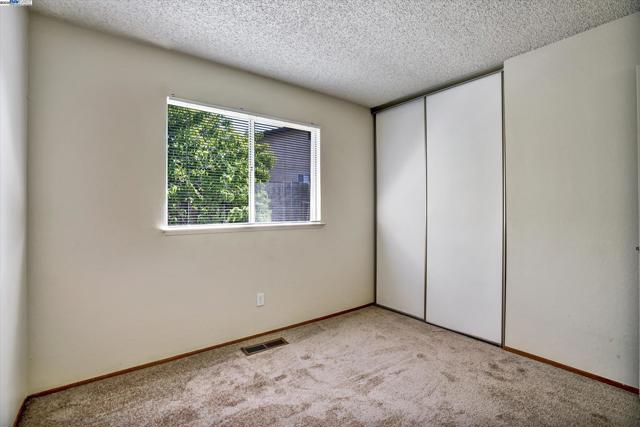 901 Basalt Way, Antioch CA: https://media.crmls.org/mediaz/2c6f447a-3080-47fa-b2a3-263c83178c36.jpg