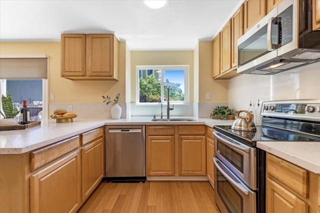 83 Devonshire Avenue, Mountain View CA: https://media.crmls.org/mediaz/2c6f6e72-72cb-46a5-8482-332d7056fec7.jpg
