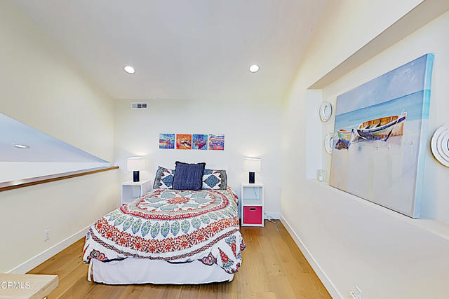4531 Costa De Oro, Oxnard CA: https://media.crmls.org/mediaz/2c6fb78b-3a88-4cb7-abb9-f03983306905.jpg