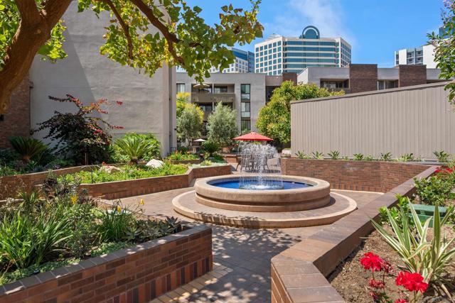 750 State St, San Diego CA: https://media.crmls.org/mediaz/2c705a5a-dbee-4ab6-8c35-392592c0d4bb.jpg