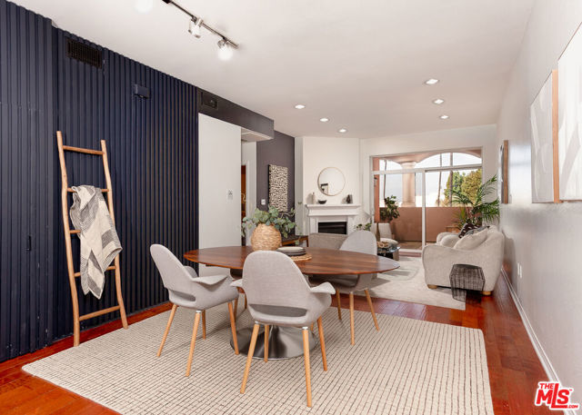 3750 Santa Rosalia Drive, Los Angeles CA: https://media.crmls.org/mediaz/2c70e867-a9ce-4a3b-b9f0-7f65d7ac1d2e.jpg