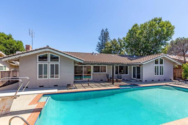 19718 Solana Drive, Saratoga CA: https://media.crmls.org/mediaz/2c718d7e-408d-4704-9946-af0af44be04c.jpg