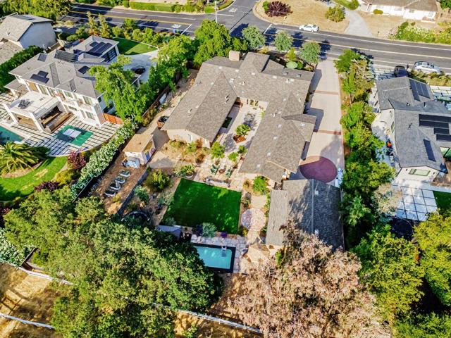 15393 Via Caballero, Monte Sereno CA: https://media.crmls.org/mediaz/2c723c1f-71c3-44ce-99c1-d85cf91344f5.jpg