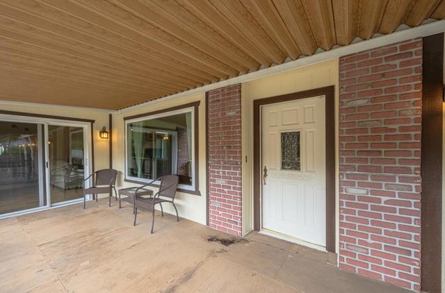 Image 5 of 39 For 17581 Pond-derosa