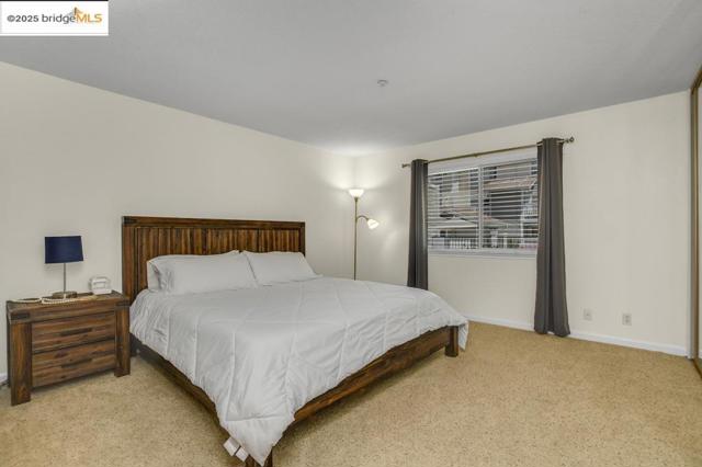 2587 Oak Rd, Walnut Creek CA: https://media.crmls.org/mediaz/2c74350d-b922-4788-a1d7-dc04c4ef379c.jpg
