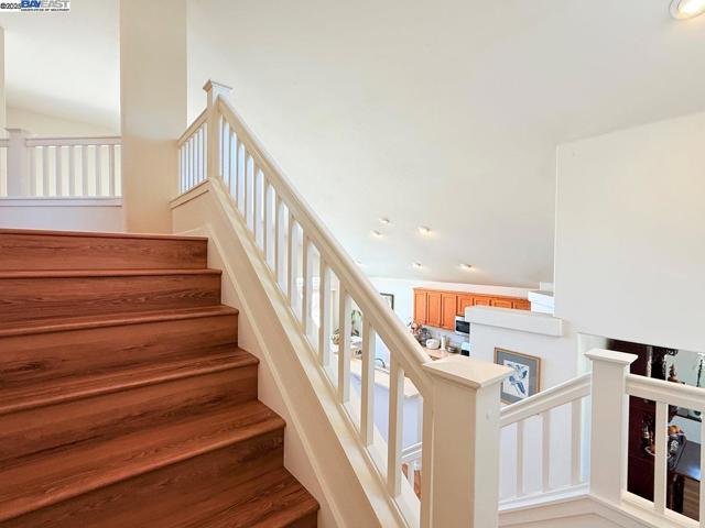 1322 Emerson Dr, Pittsburg CA: https://media.crmls.org/mediaz/2c744ef4-305c-4f05-bf3c-f81d8fdec040.jpg