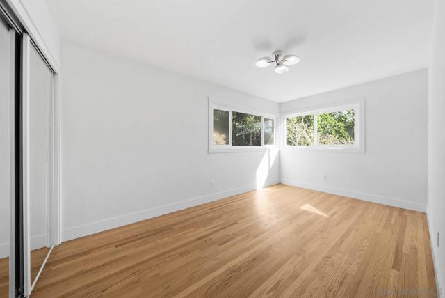 198 Croydon Ln, El Cajon CA: https://media.crmls.org/mediaz/2c7498a6-dcd4-4cc1-9486-27c4ec00c202.jpg